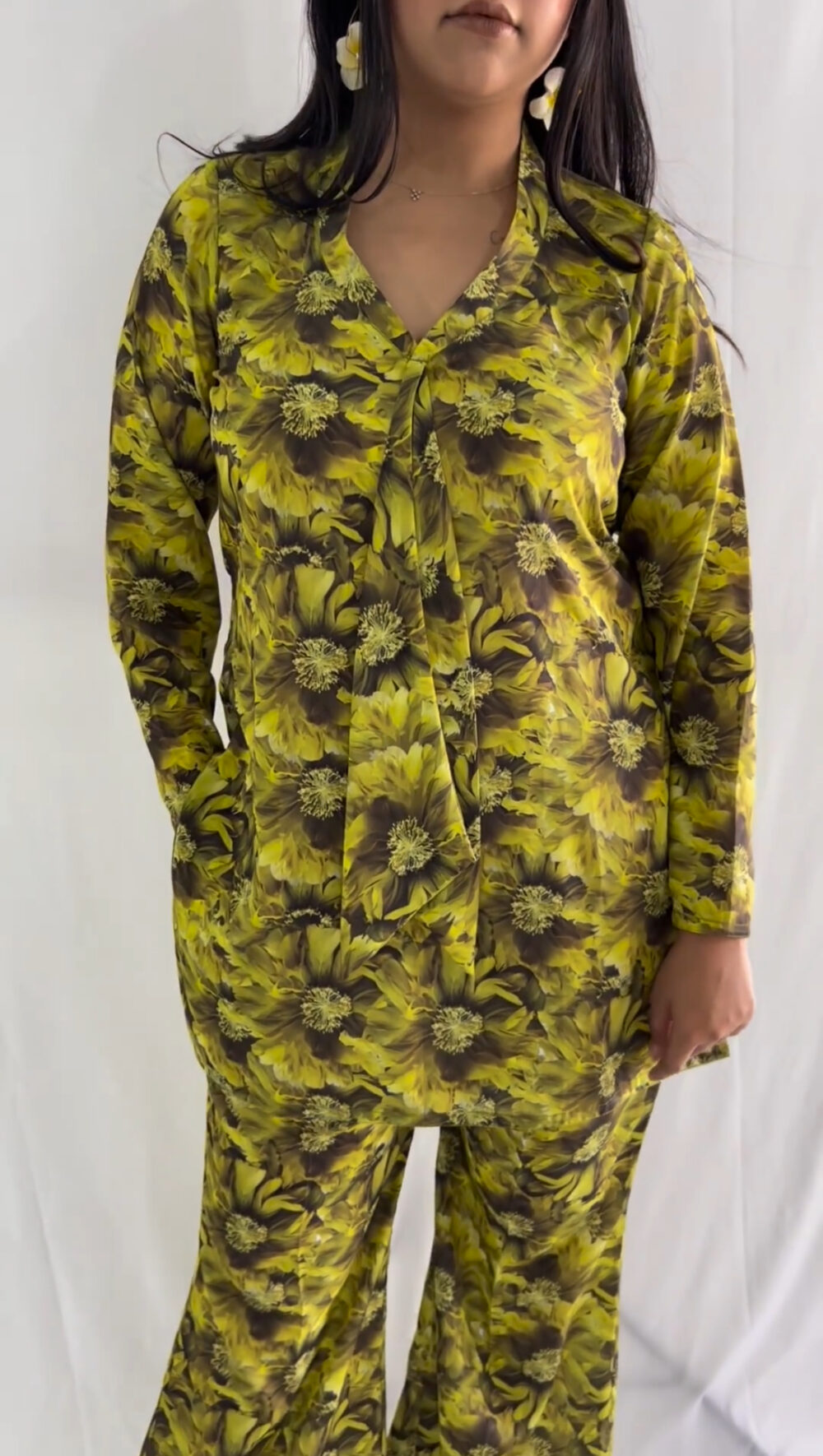 BRILLIANT YELLOW CO-ORD SET - Image 5